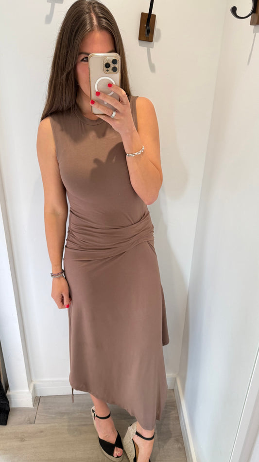 BROWN RUCHED MIDI DRESS