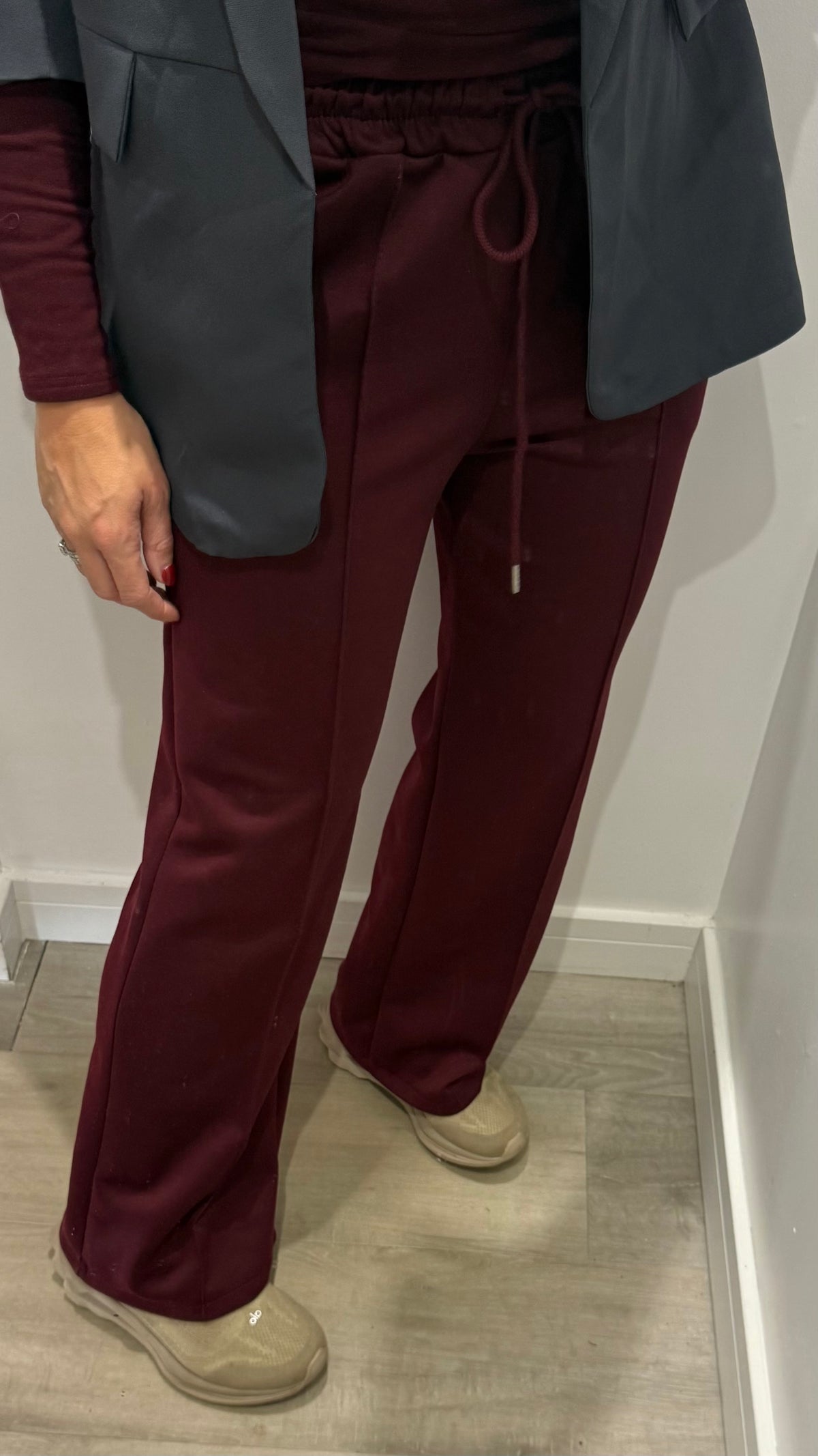 BURGUNDY STRAIGHT LEG DRAWSTRING TROUSERS