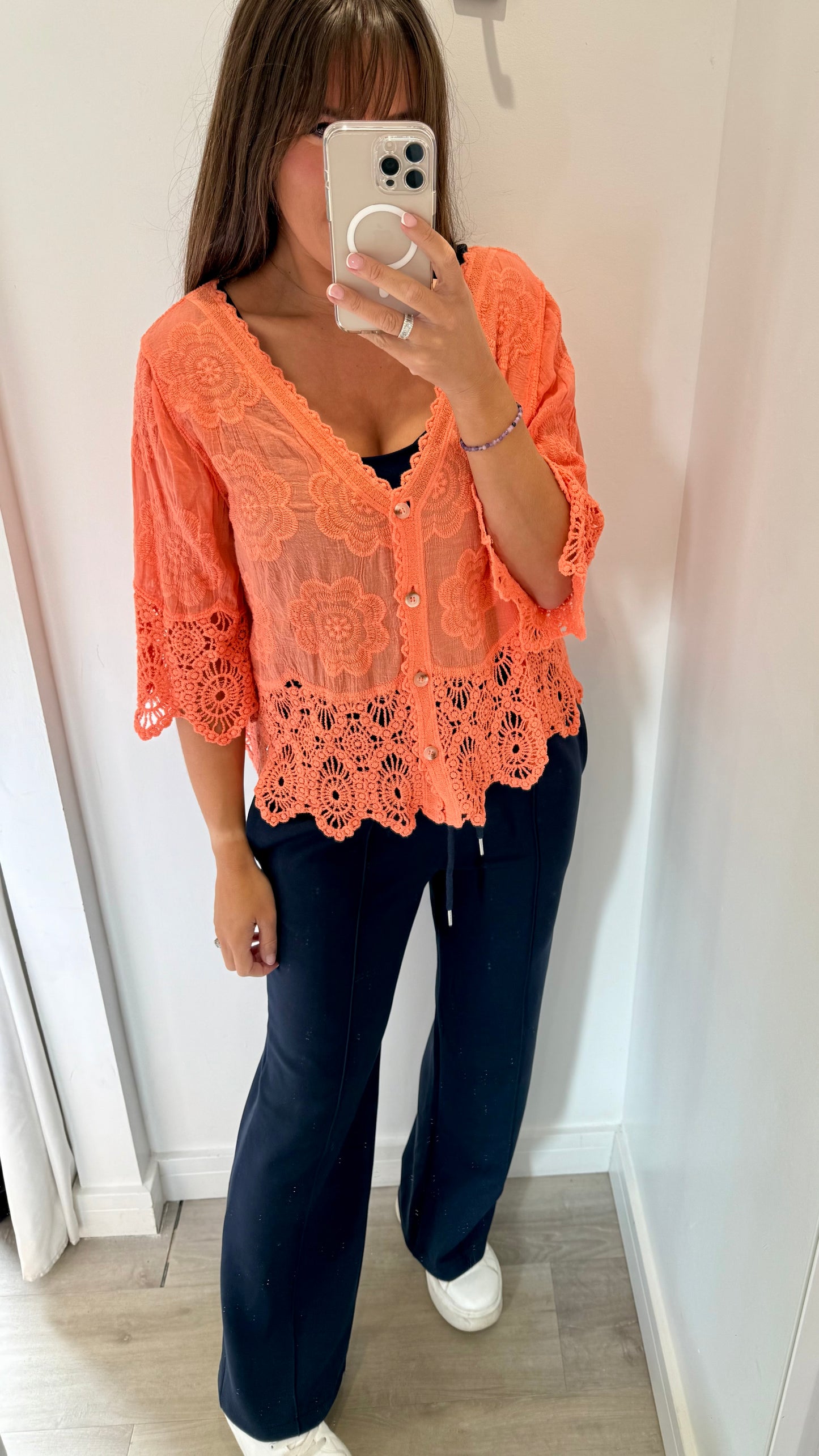 CORAL FLORAL APPLIQUE V NECK TOP
