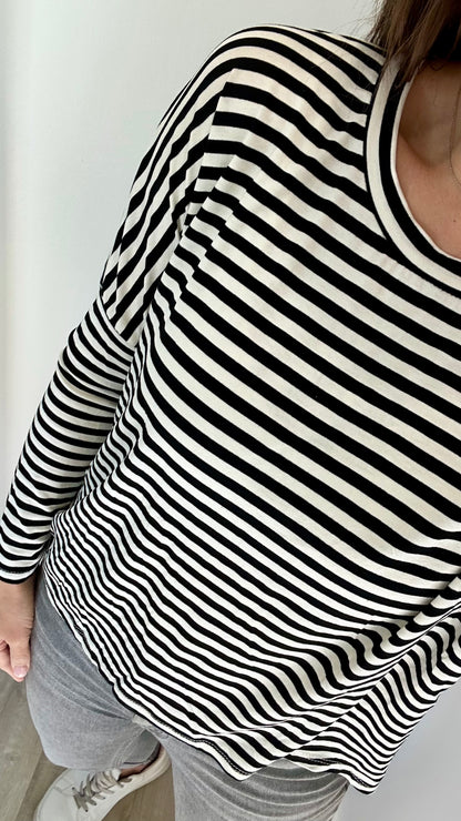 BLACK AND WHITE BRETON STRIPE BATWING TOP