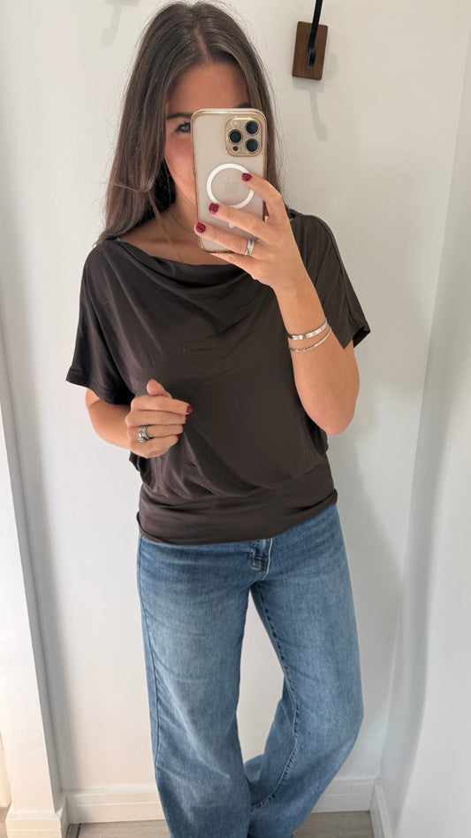 CHOCOLATE BROWN JERSEY BATWING TOP