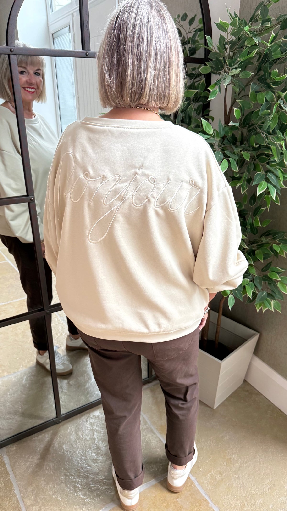 CREAM BONJOUR SLOGAN SWEAT