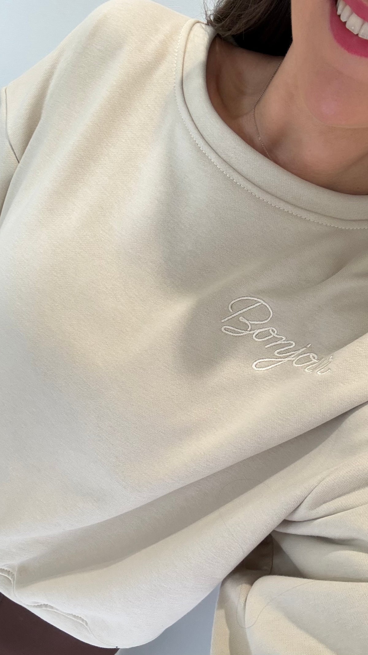 CREAM BONJOUR SLOGAN SWEAT