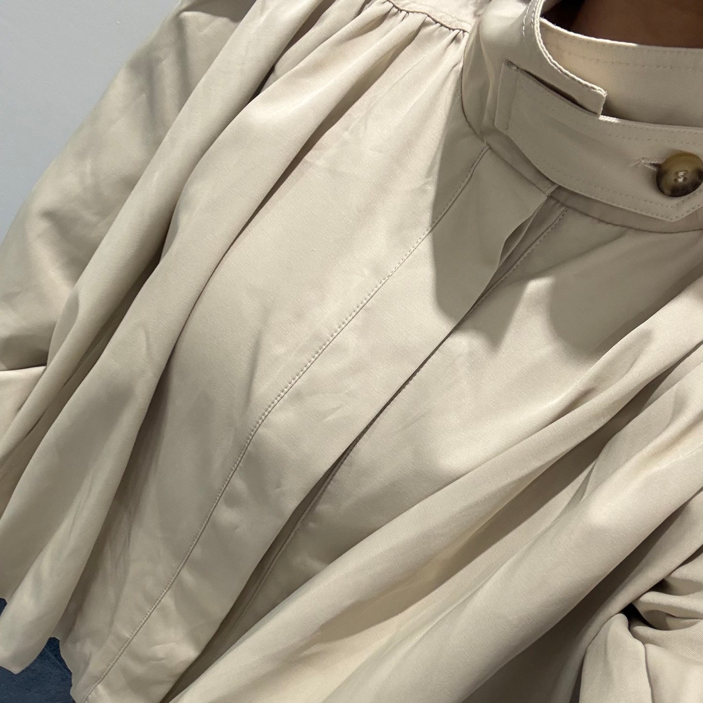 CREAM PUFF HEM FUNNEL NECK JACKET