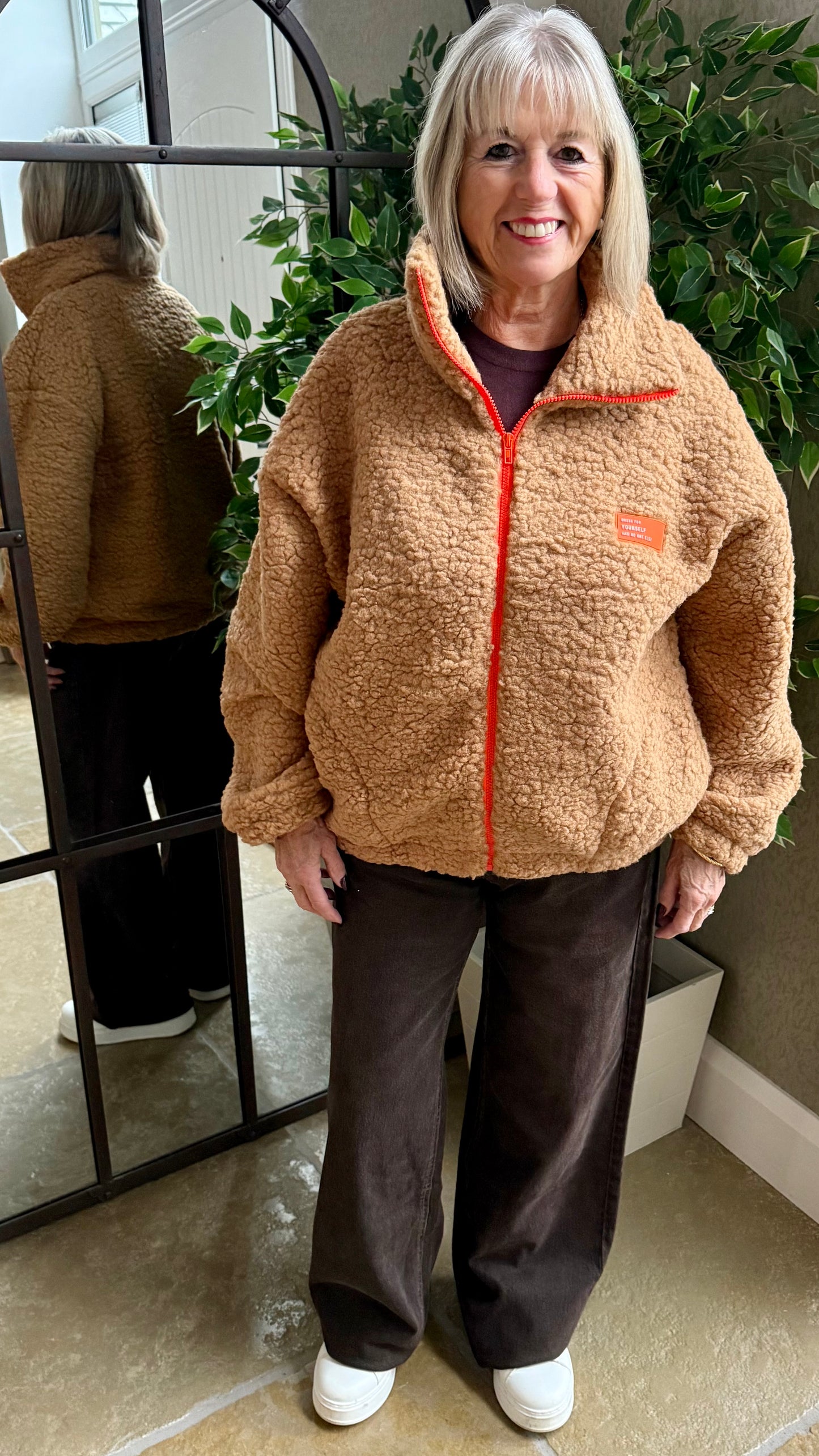 CAMEL BORG FLEECE JACKET WITH ORANGE ZIP
