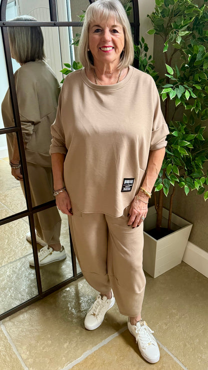 CAMEL NATURAL LOUNGE SET - BARREL BOTTOMS & SCOOP HEM TOP