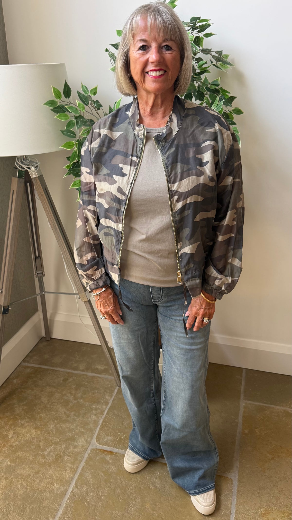 CAMO SILKY BOMBER JACKET