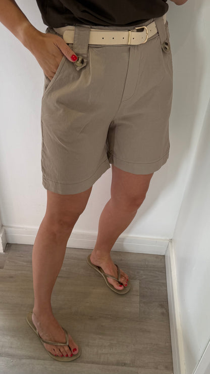 SAND TAILORED SHORTS