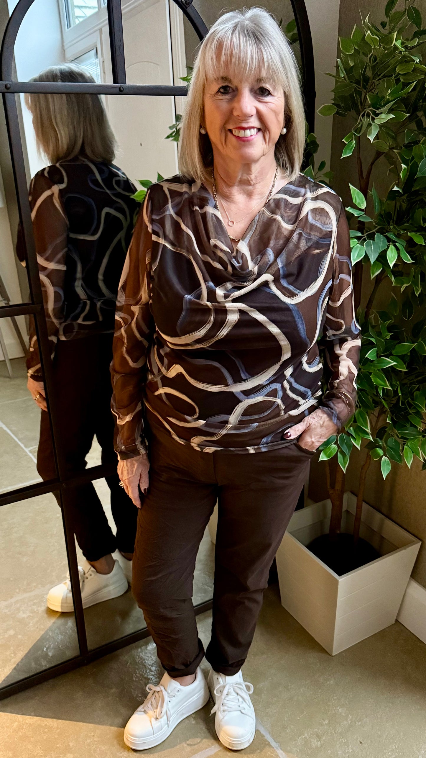 CHOCOLATE BROWN MAGIC PANTS