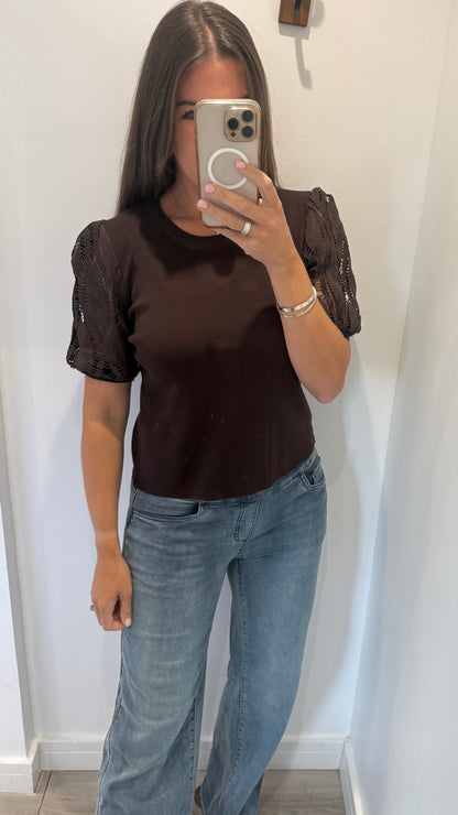 CHOCOLATE LACE SLEEVE FINE KNIT TOP