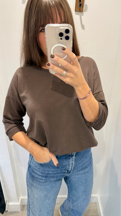 CHOCOLATE BROWN ROLL SLEEVE SWEAT