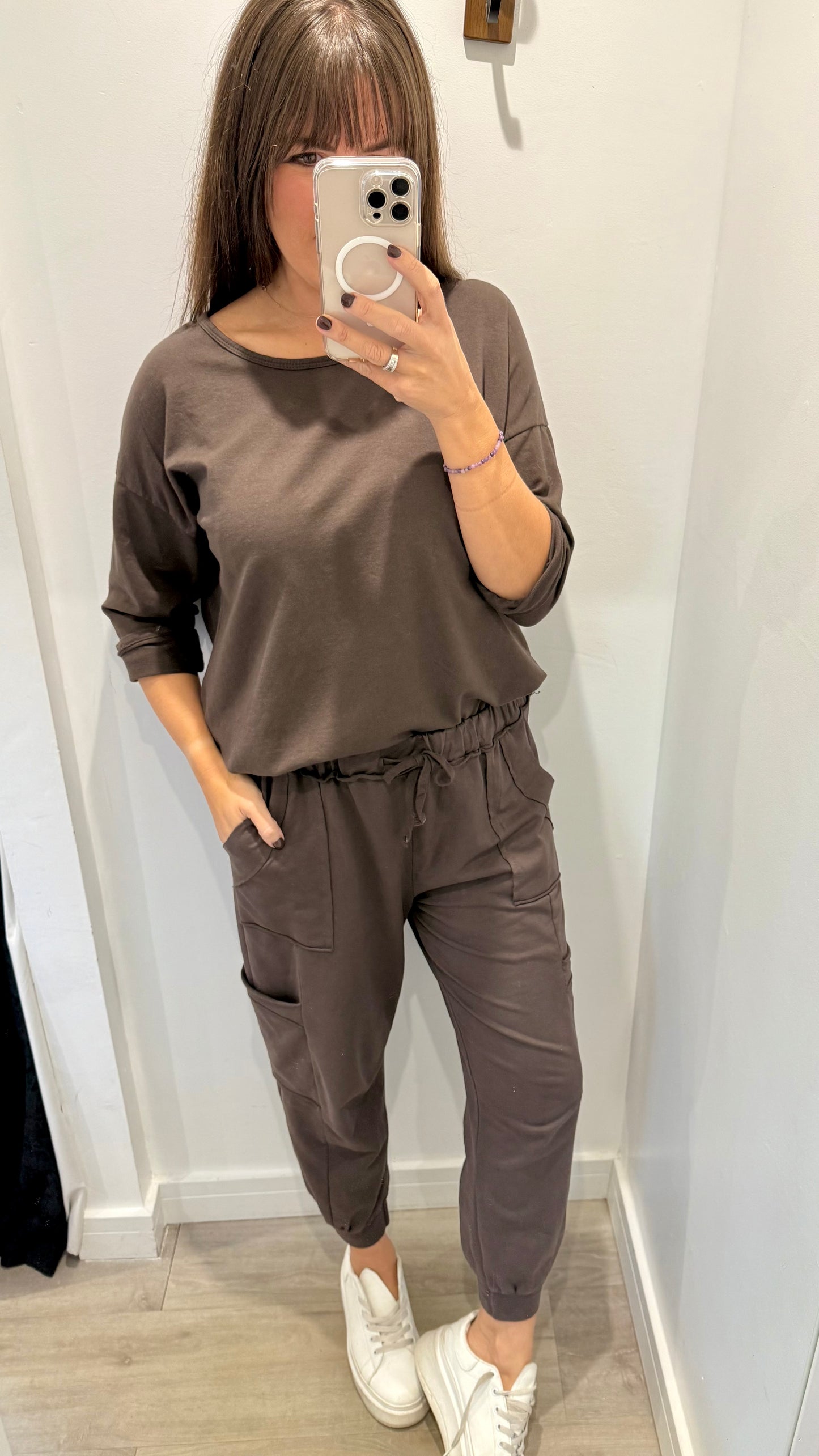 CHOCOLATE ROLL SLEEVE SWEAT