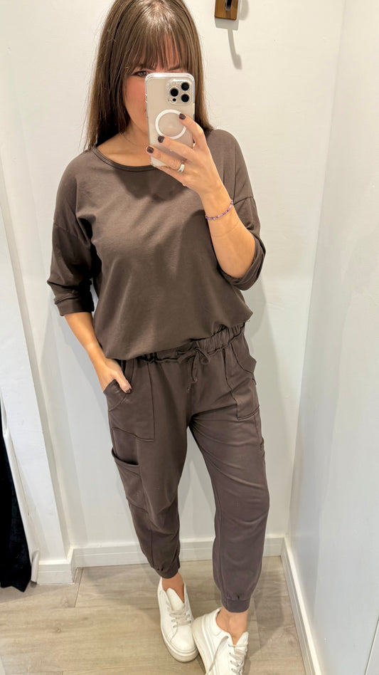 CHOCOLATE ROLL SLEEVE SWEAT