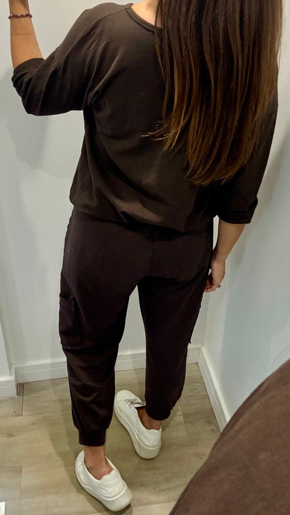 CHOCOLATE BROWN ROLL SLEEVE SWEAT