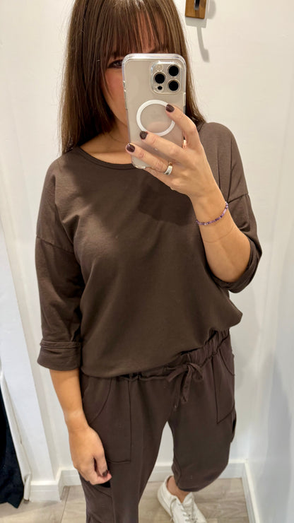 CHOCOLATE BROWN ROLL SLEEVE SWEAT