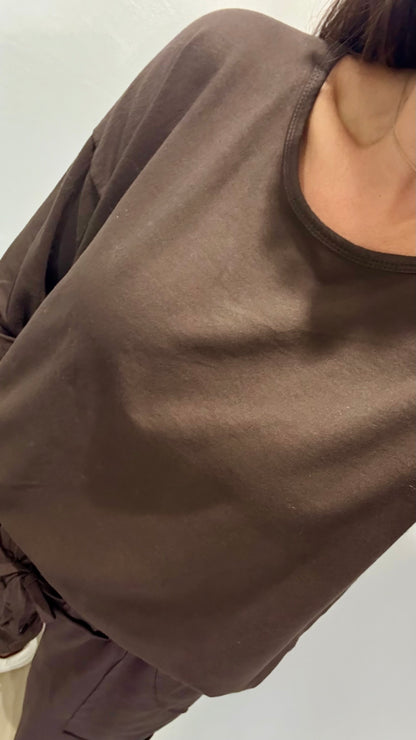 CHOCOLATE BROWN ROLL SLEEVE SWEAT