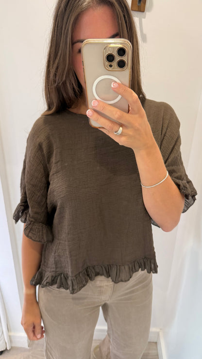 FRILL HEM COTTON TOP – CHOCOLATE