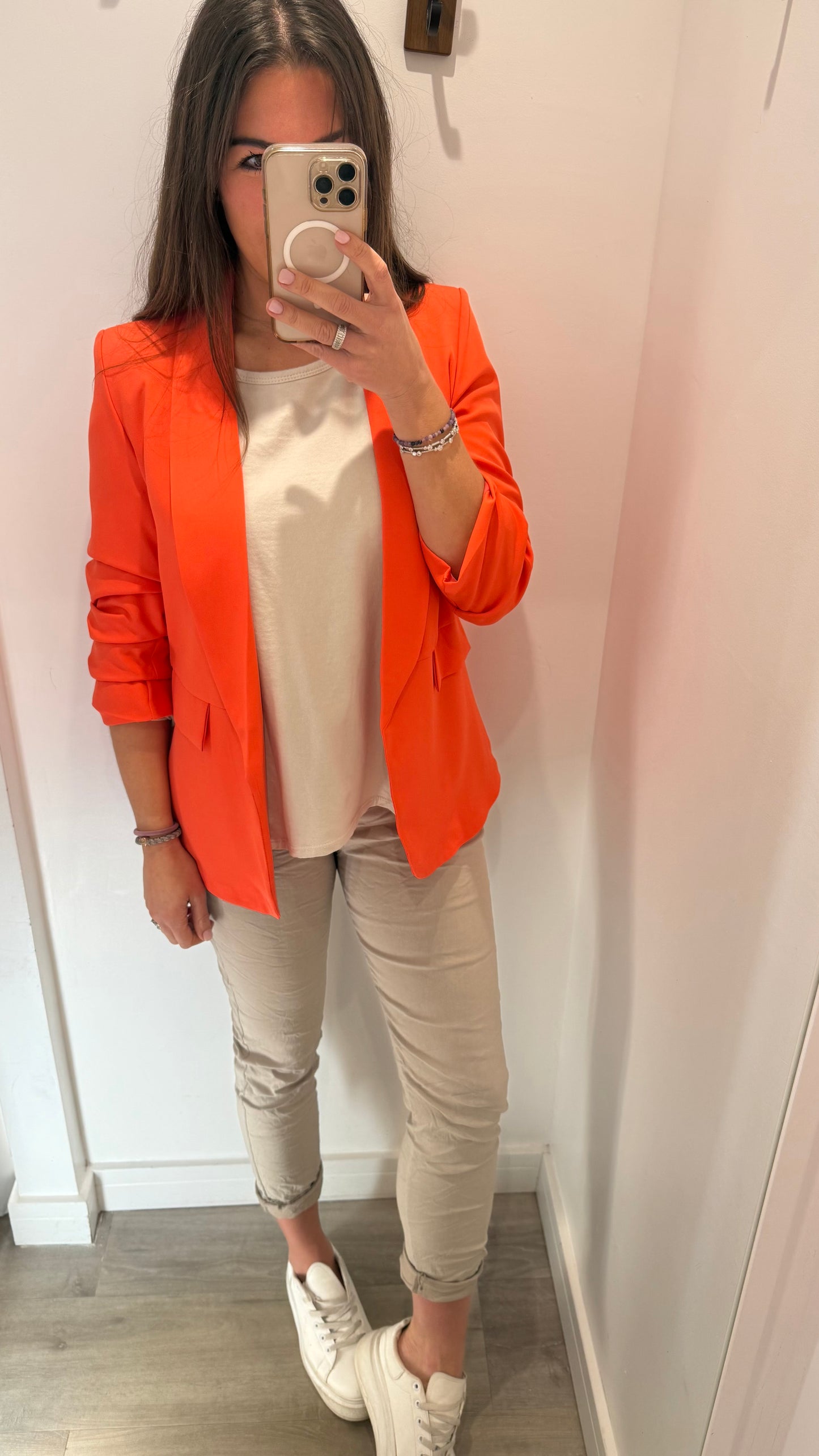 CORAL RUCHED SLEEVE BLAZER