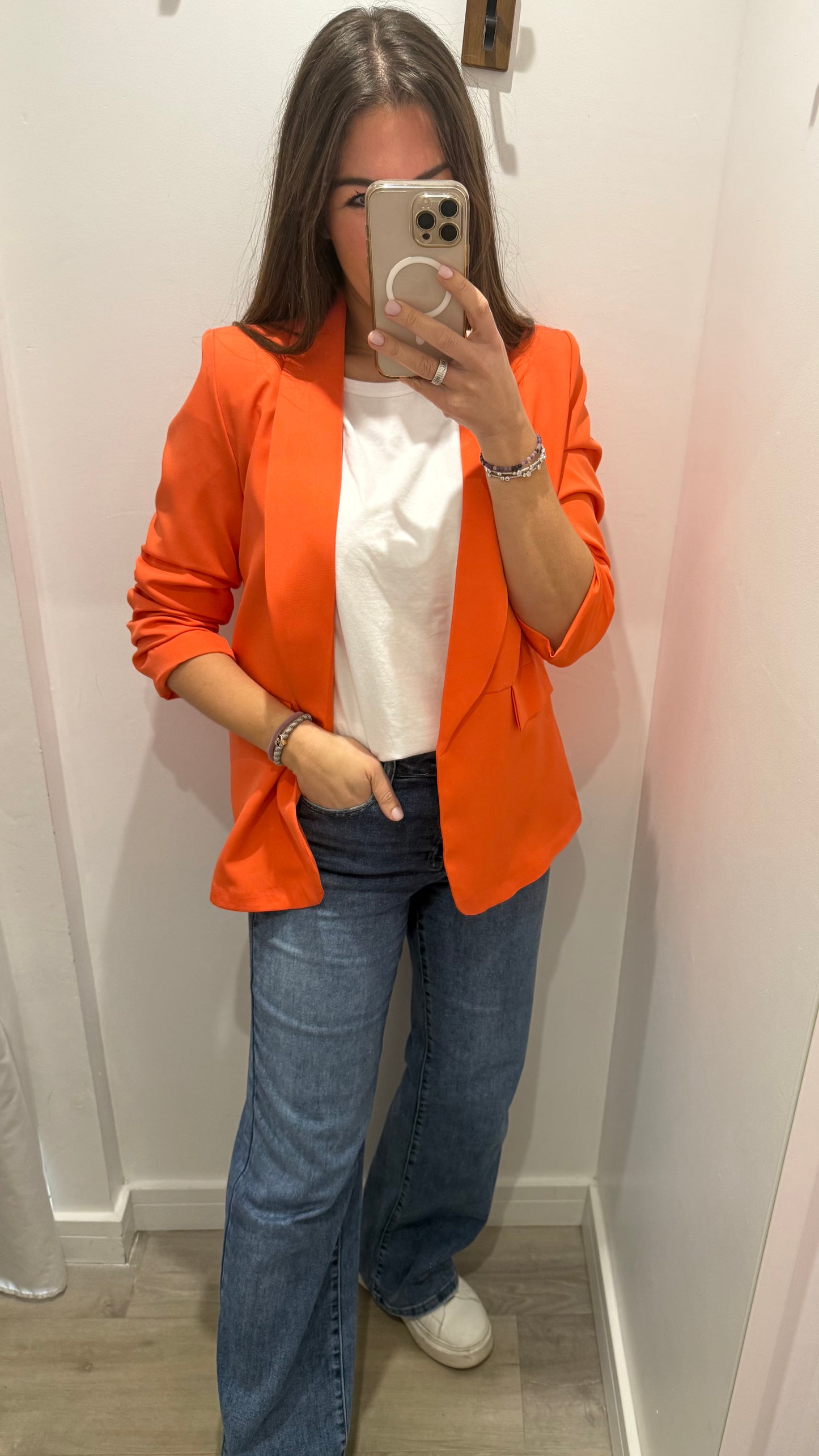 CORAL RUCHED SLEEVE BLAZER