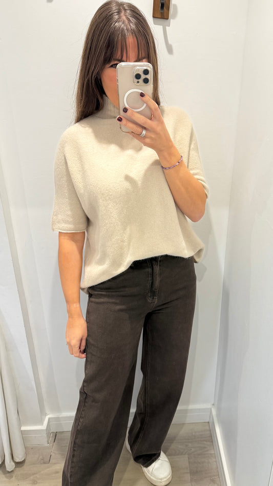 CREAM TURTLE NECK SHORT SLEEVE FINE KNIT JUMPER