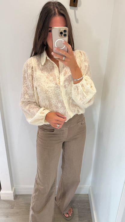 CREAM APPLIQUÉ FLORAL SHEER BLOUSE