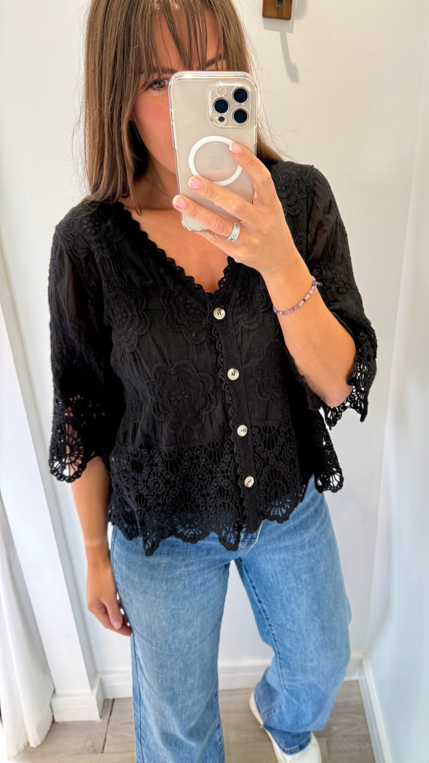 BLACK FLORAL APPLIQUE V NECK TOP