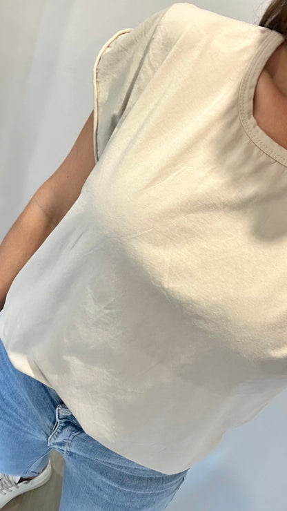 SAND CAP SLEEVE TEE