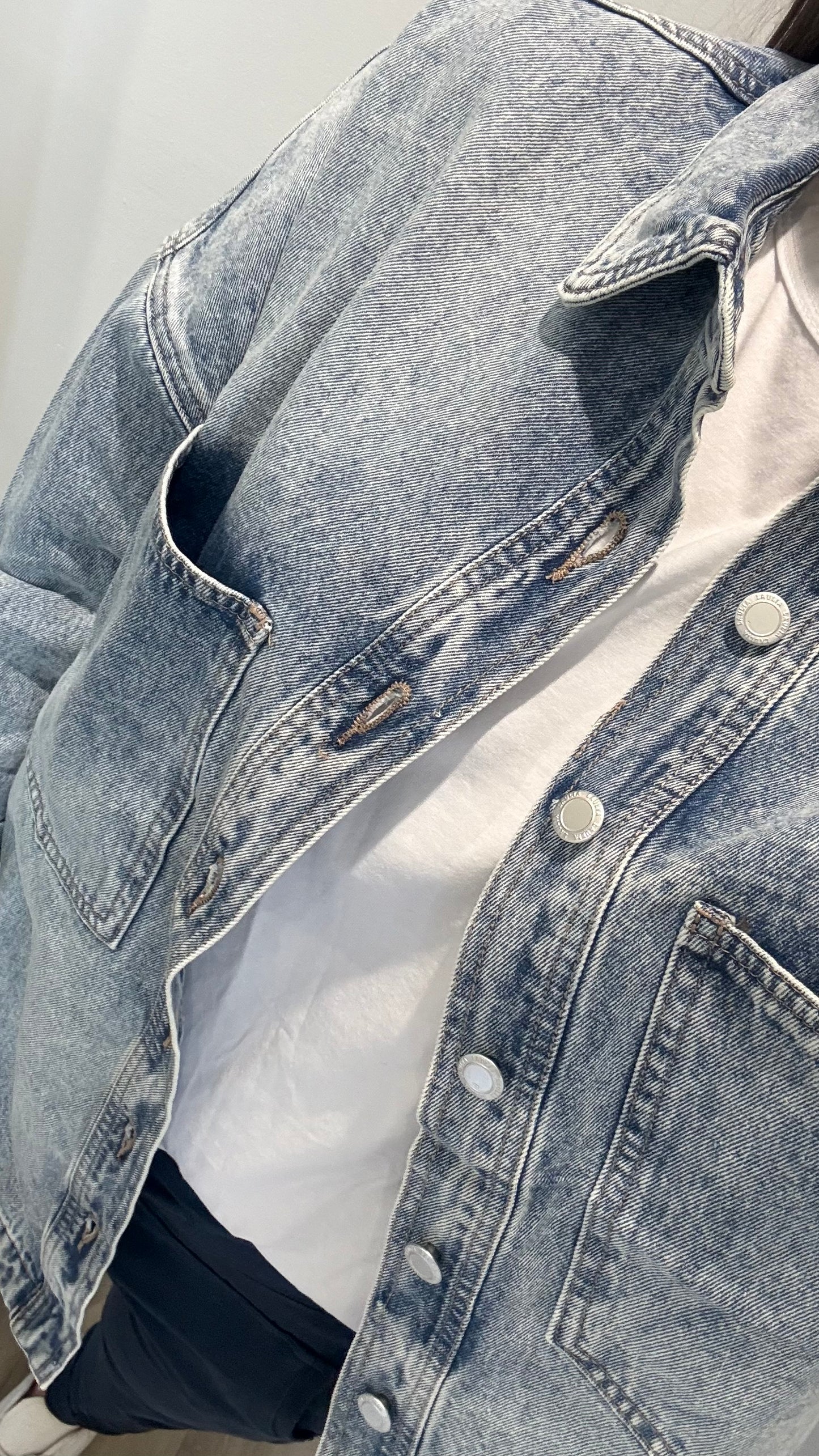 DENIM SHACKET WITH UTILITY POCKETS