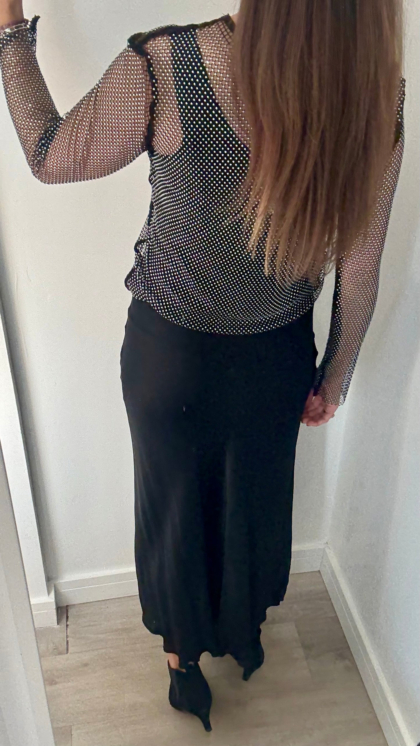 DIAMANTE MESH ROUND NECK TOP
