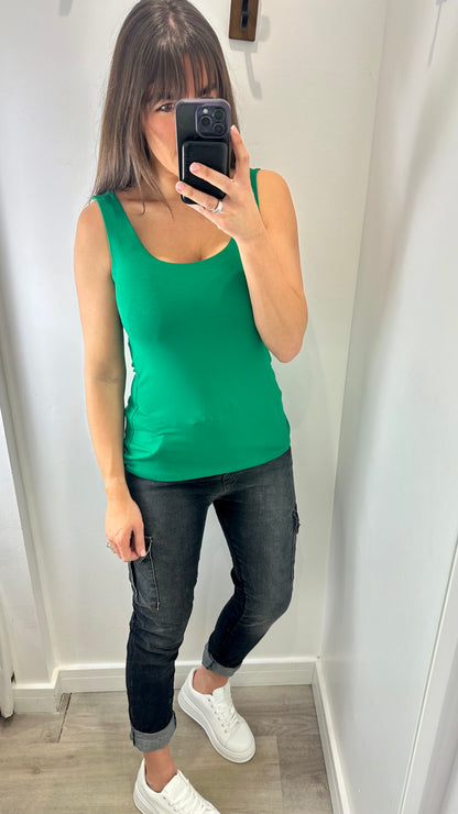 GREEN CAMI VEST TOP