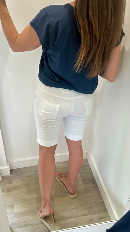 WHITE MAGIC SHORTS -BESTSELLER