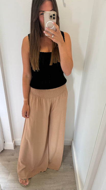 THE EVERYDAY FLOATY WIDE LEG TROUSERS - CAMEL