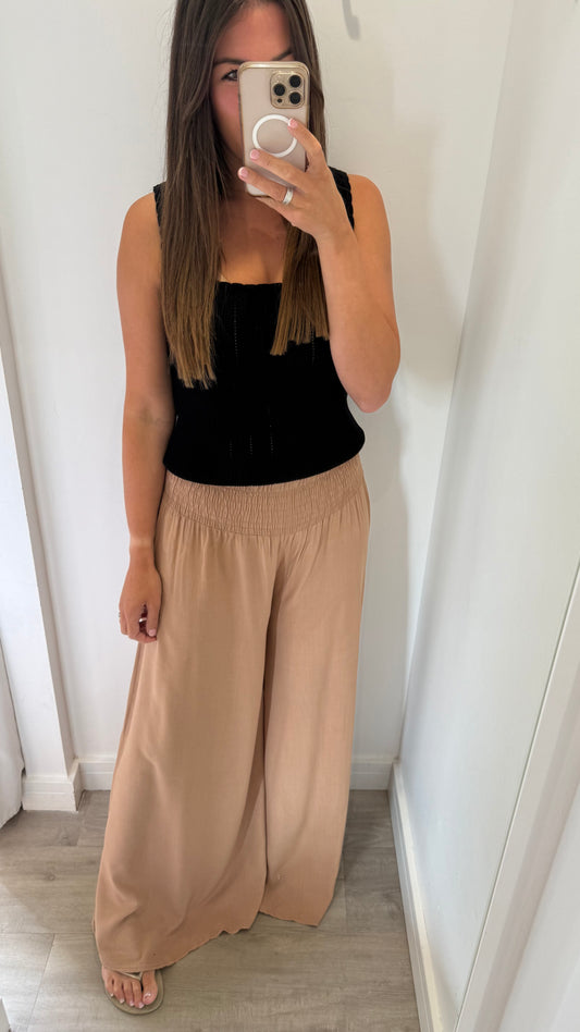THE EVERYDAY FLOATY WIDE LEG TROUSERS - CAMEL