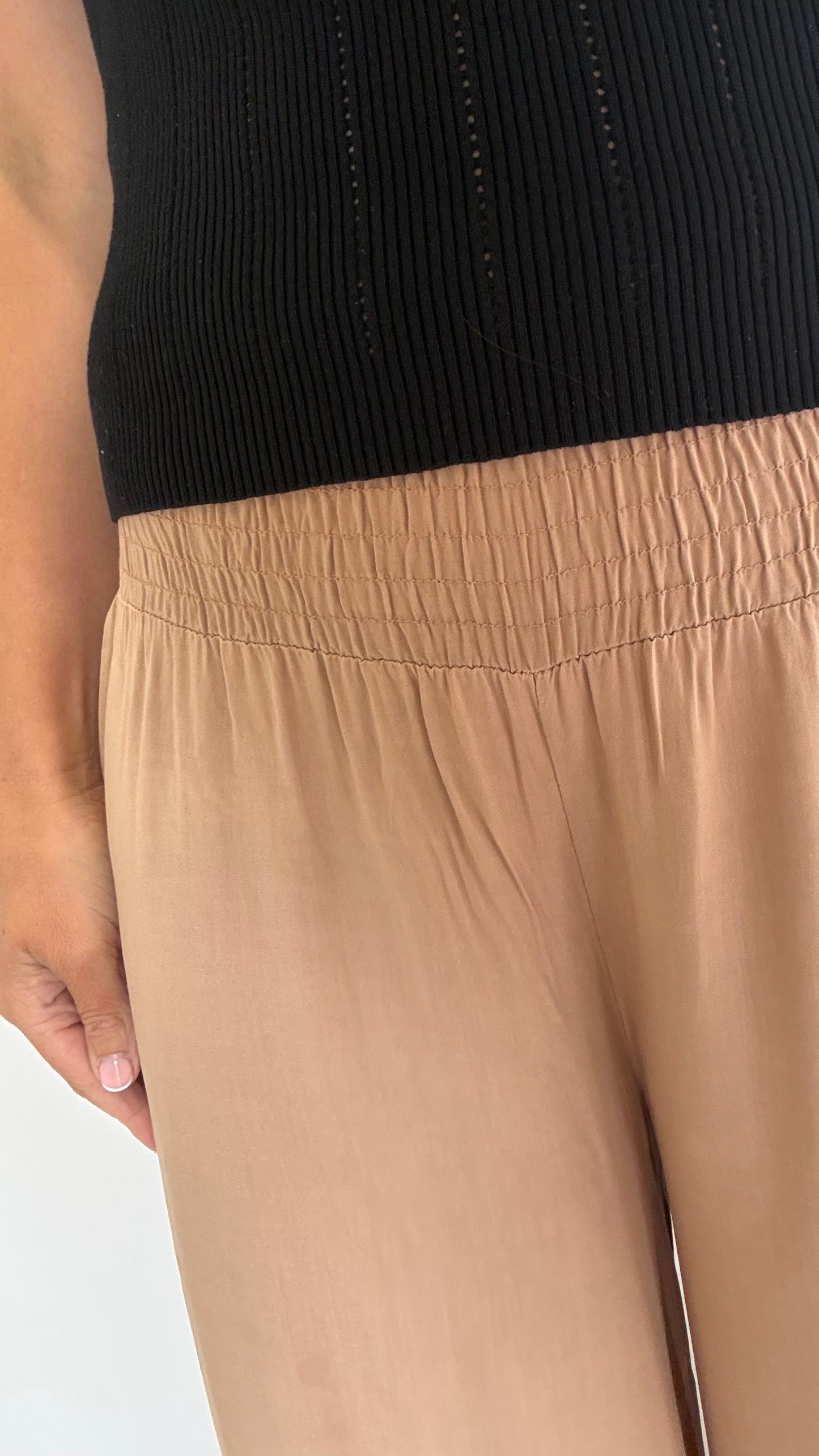THE EVERYDAY FLOATY WIDE LEG TROUSERS - CAMEL