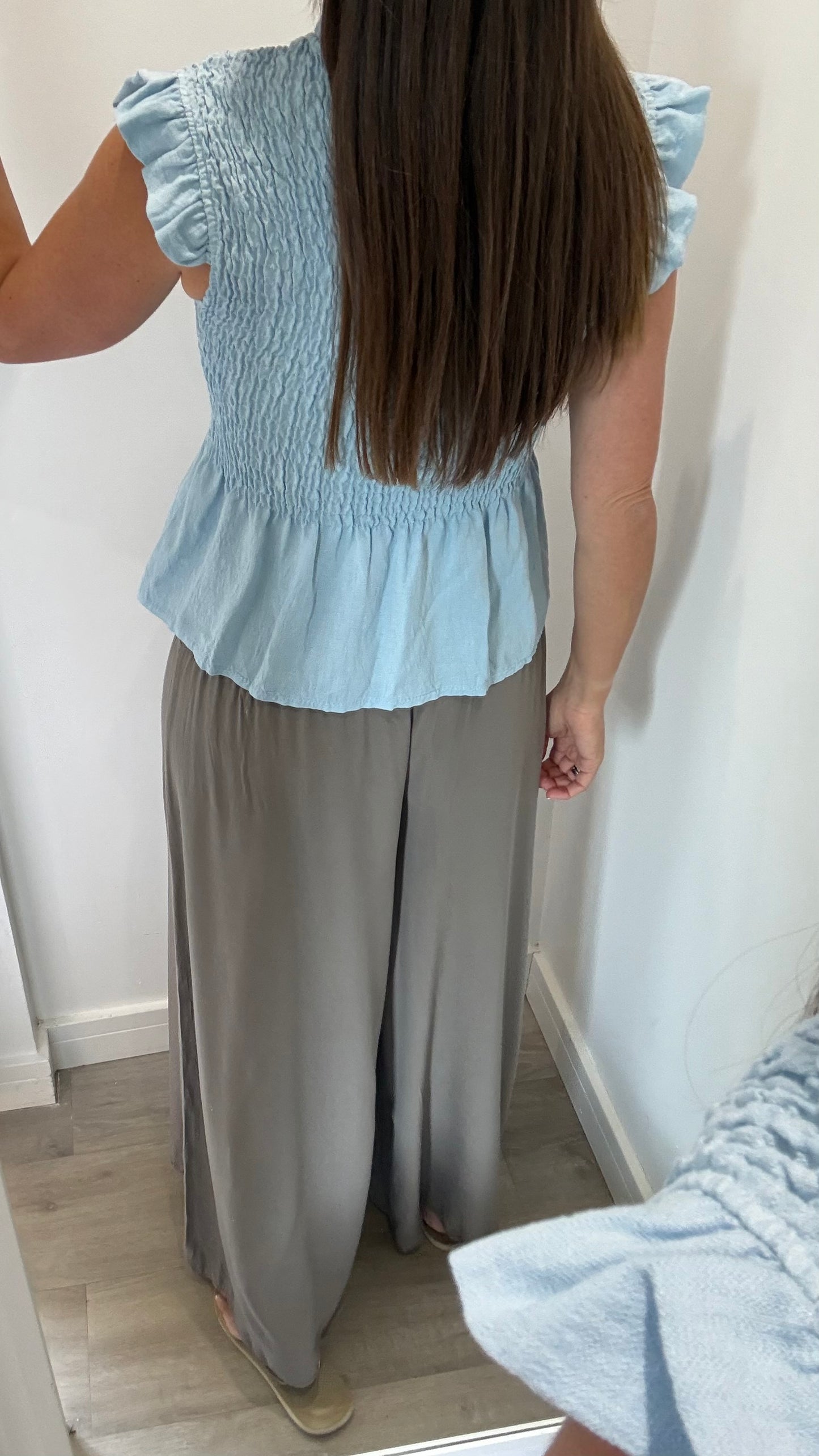 THE EVERYDAY SHIRRED TOP - POWDER BLUE