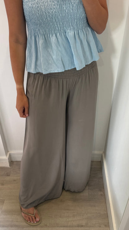 THE EVERYDAY FLOATY WIDE LEG TROUSERS - MOCHA