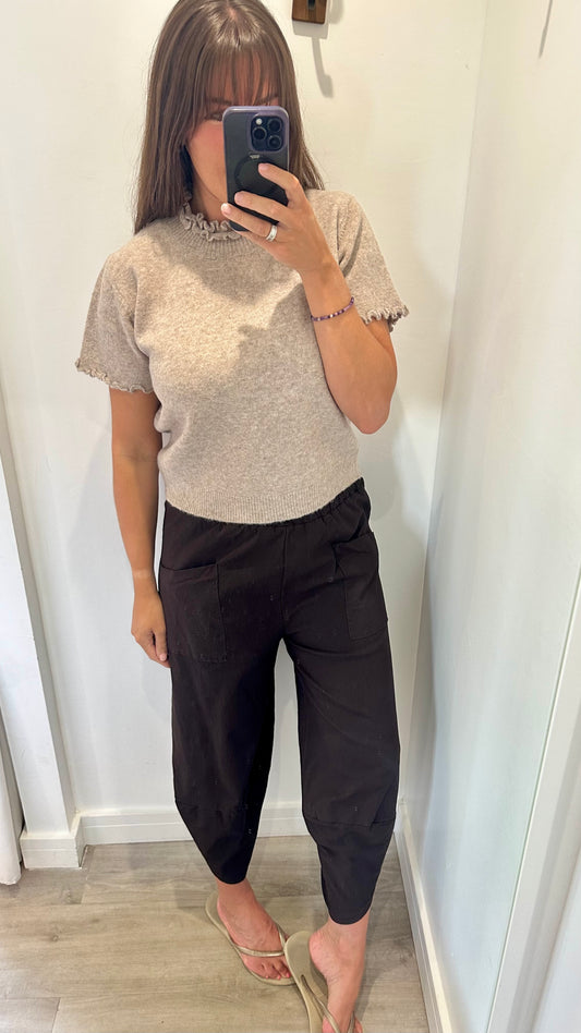 MOCHA FRILL DETAIL SHORT SLEEVE KNIT JUMPER