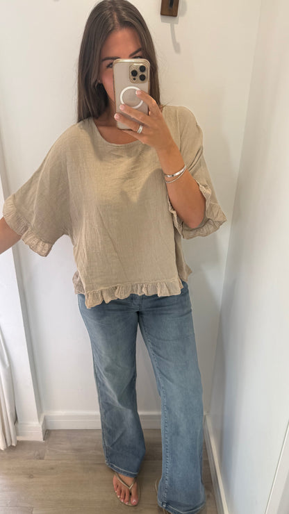 FRILL HEM COTTON TOP – MOCHA