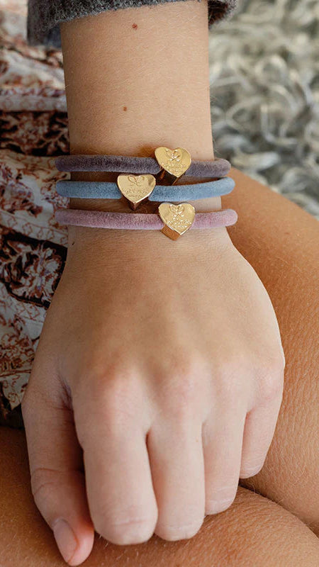 BYELOISE CHAMPAGNE PINK BANGLE BAND WITH GOLD HEART CHARM