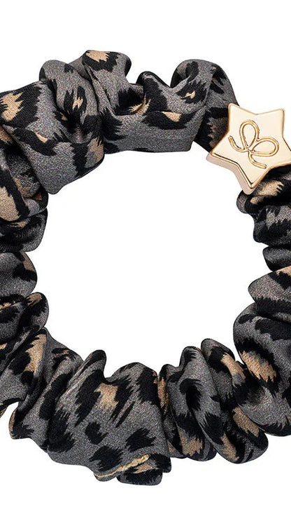 BYELOISE MULBERRY SILK SCRUNCHIE - GREY LEOPARD WITH GOLD STAR CHARM
