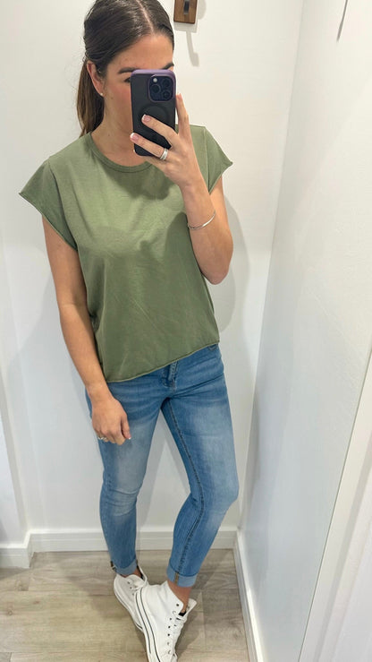KHAKI CAP SLEEVE TEE