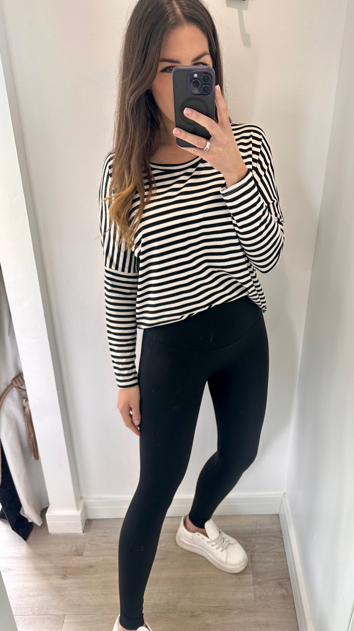 BLACK HIGH WAISTED SCULPT LEGGINGS