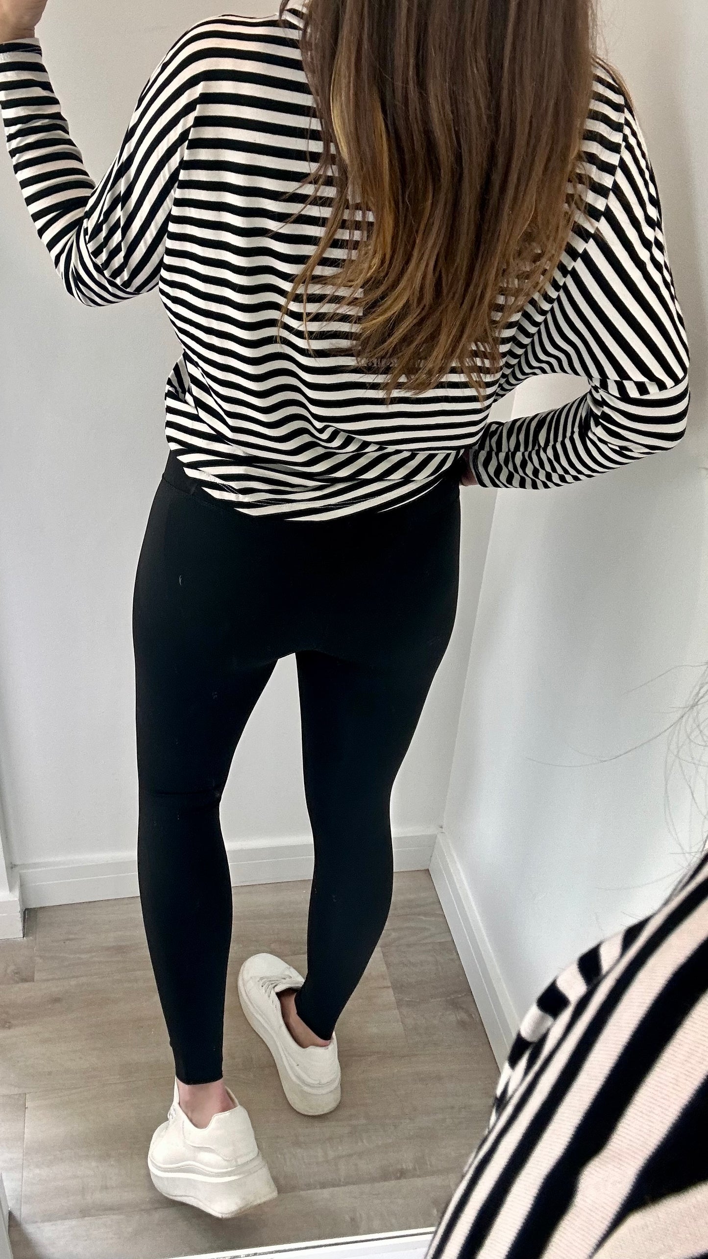 BLACK HIGH WAISTED SCULPT LEGGINGS