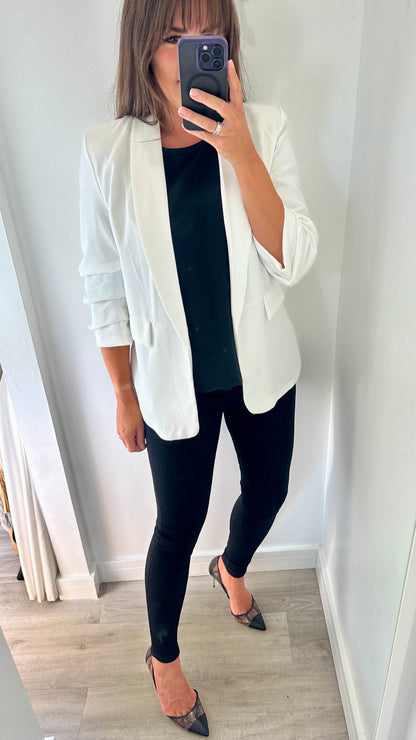 WHITE RUCHED SLEEVE BLAZER