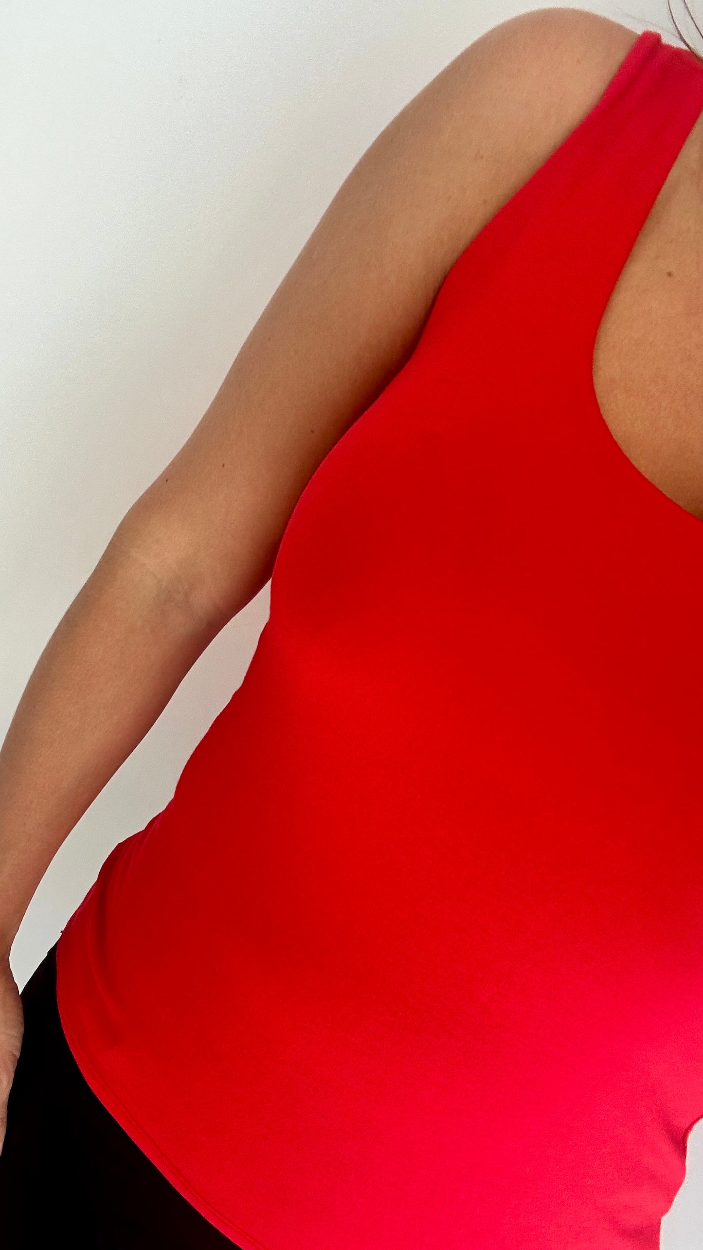 RED CAMI VEST TOP