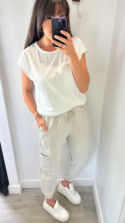 CREAM POCKET JOGGER SWEAT PANTS