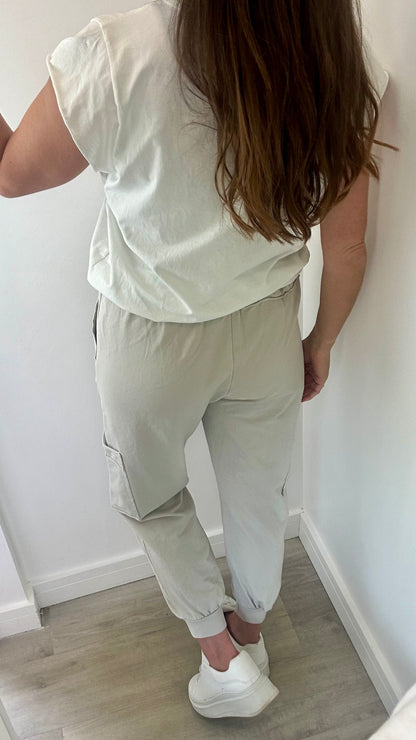 CREAM POCKET JOGGER SWEAT PANTS