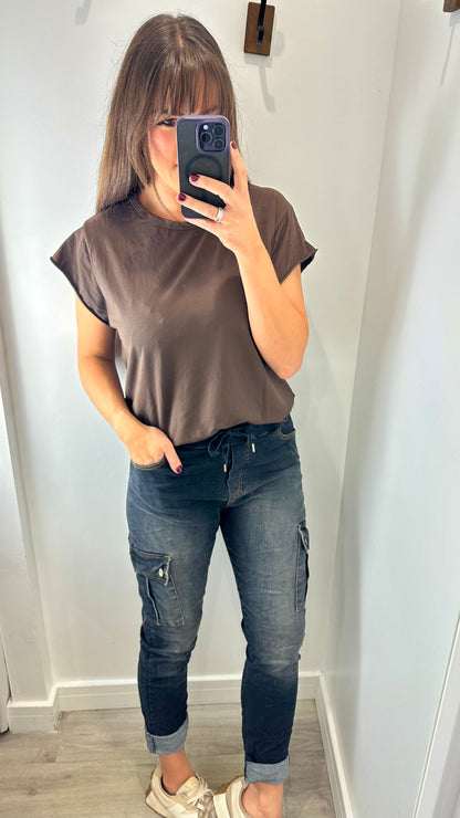 BROWN CAP SLEEVE TEE