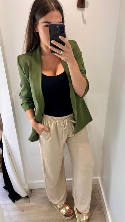 KHAKI RUCHED SLEEVE BLAZER