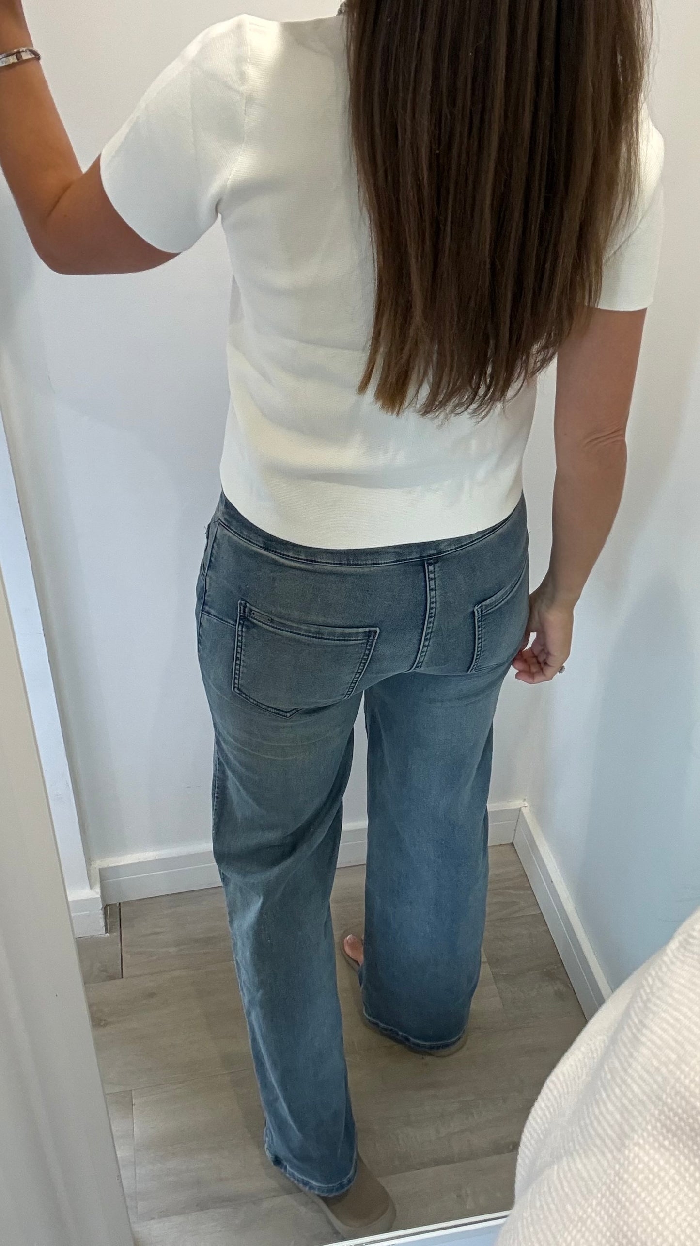 IVORY JEWEL NECK FINE KNIT TOP